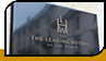 Табличка "The Leading Hotels"